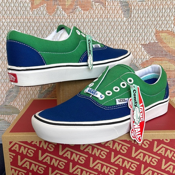 Vans WMNS 
Vans Comfycush Era Colorblock Multi VNOA3WM9
NWT Sneakers - Picture 9 of 16